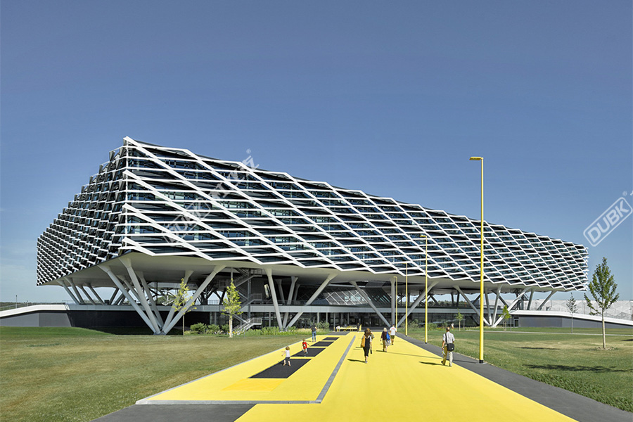 阿迪達(dá)斯體育競(jìng)技場(chǎng)