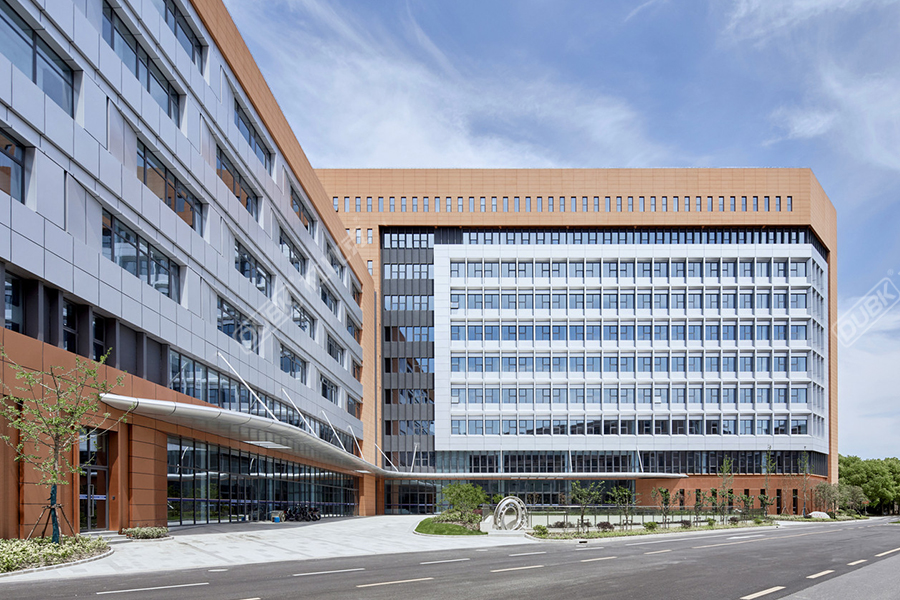 上海現代交通工程中心